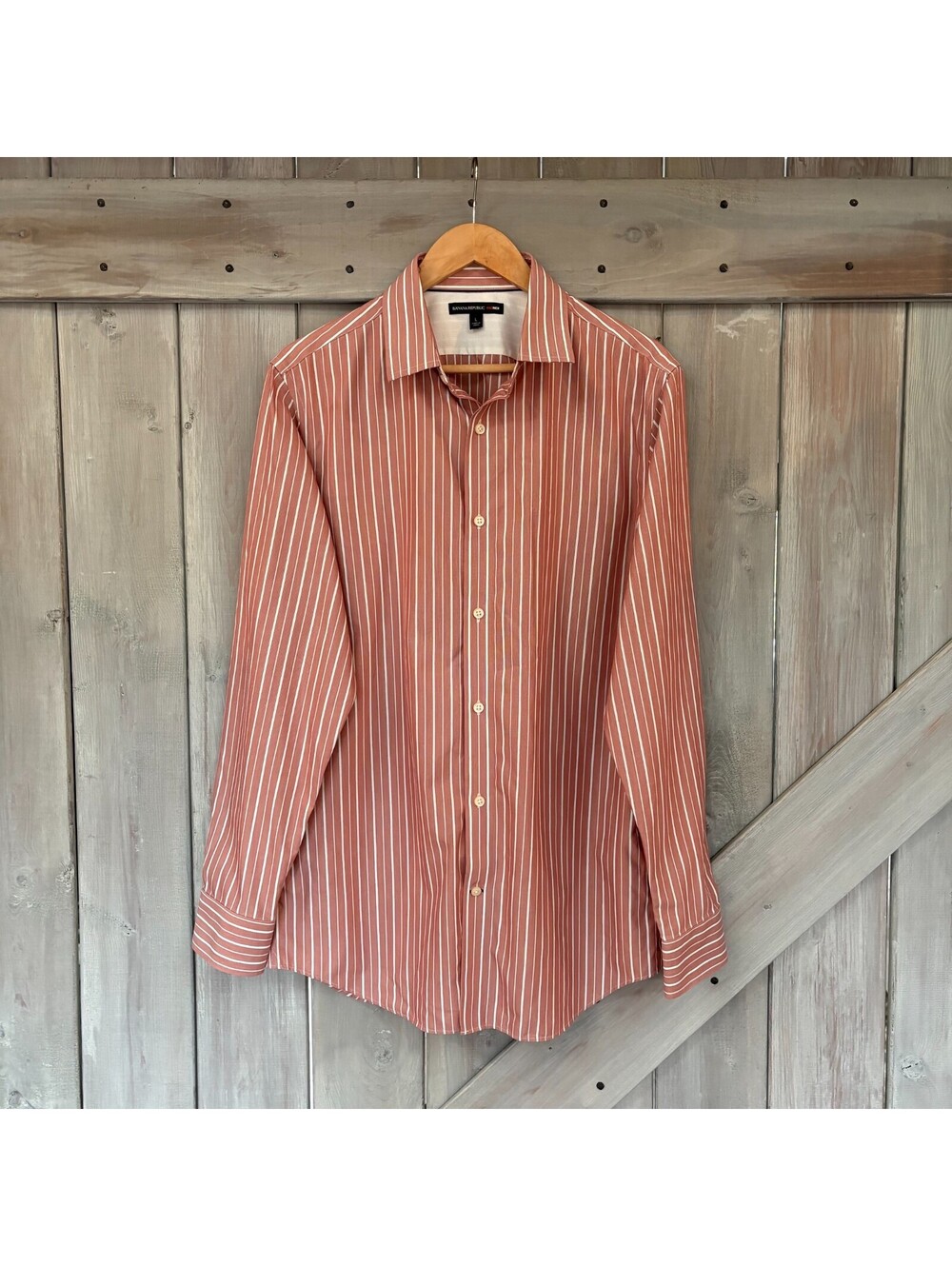 Banana Republic Mad Men red/pink White Striped Long Sleeve Button Up Mens Large